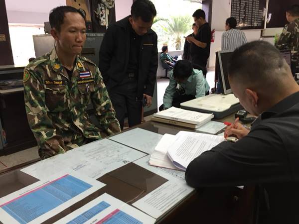 แห่ส่งกำลังใจให้หัวหน้าทีมจับ เปรมชัย กรรณสูต