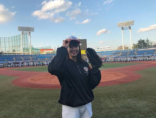 นางแบบชุดว่ายน้ำ