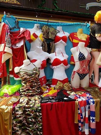 .บริษัทถ่ายหนังเซ็กซ์ทอย