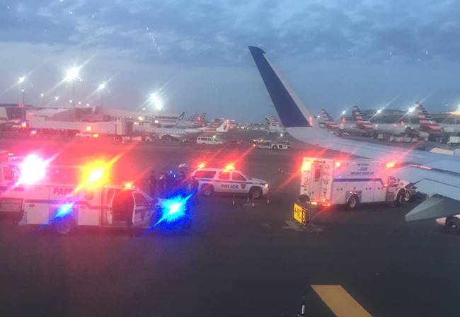 เครื่องบิน 