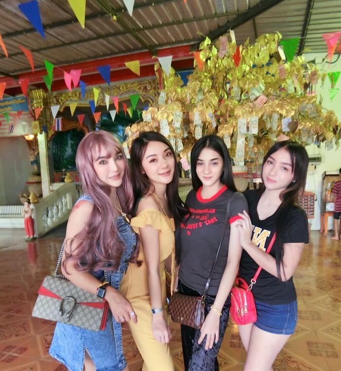 5 คนผัวเมีย