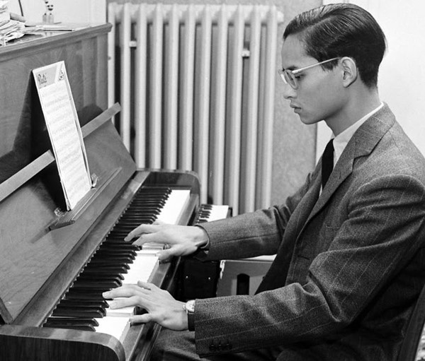 อัครศิลปิน