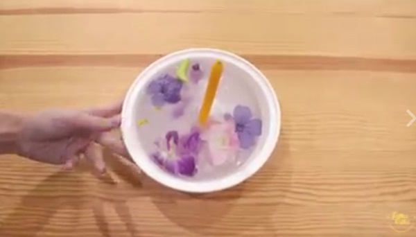 กระทงน้ำแข็ง