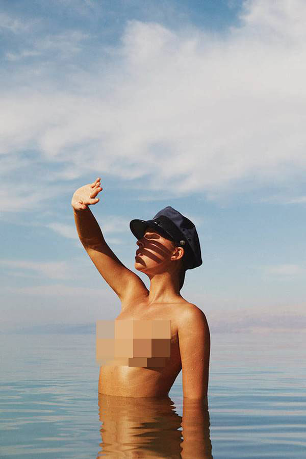 นางแบบถ่ายนู้ด