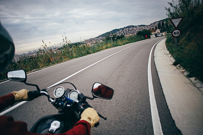 พ่อเลี้ยงขยี้กามลูก ซ้ำร้ายแม่ไม่คิดห้าม