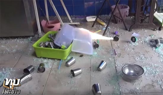 ระทึก ! ร้านสเต๊กระยองแก๊สระเบิดบึ้ม กำแพงพังยับ เจ็บ 6 ราย