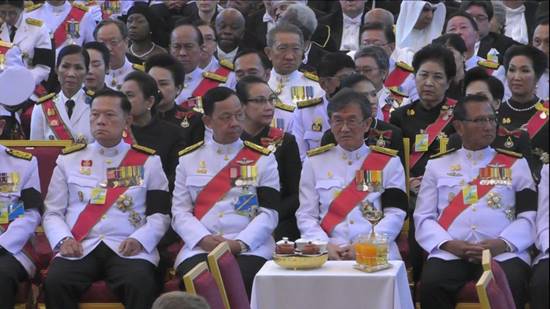 ประมวลภาพพระราชวงศ์-ผู้นำ ต่างประเทศ เข้าร่วมพระราชพิธีถวายพระเพลิงพระบรมศพ