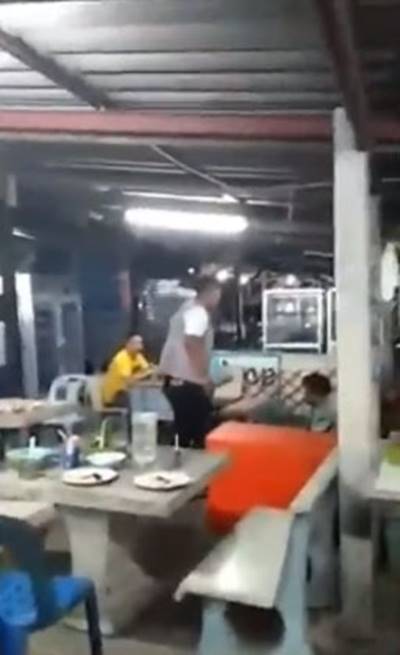 หนุ่มอาสาสมัครตื้บกะเทย