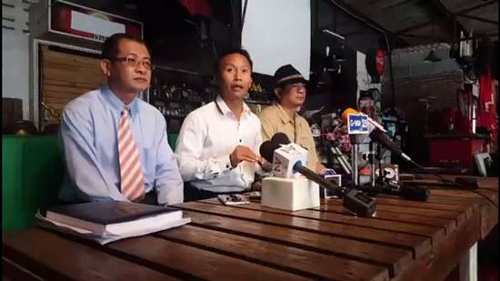 เหลือเฟือ มกจ๊ก