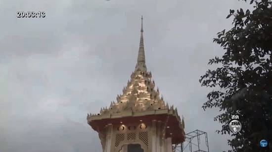 ร.10 โปรดเกล้าฯ ผู้แทนพระองค์ ยกพระนพปฎลมหาเศวตฉัตร พระเมรุมาศจำลอง