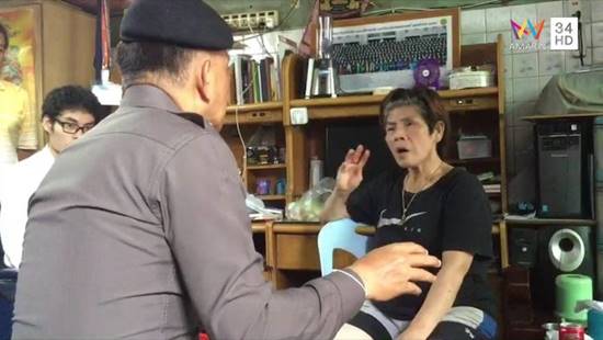 แตกตื่นทั้งตลาดคลองเตย ! พ่อค้าต้มเลือดหมู รัวกระสุนใส่ร้านไก่สด เหตุไปทวงชามคืน