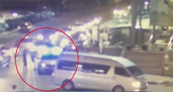 ป้องกันตัว หรือขาดสติ  ชอตต่อชอต...แกะคลิปเหตุการณ์วิศวกรยิงโจ๋ดับ 