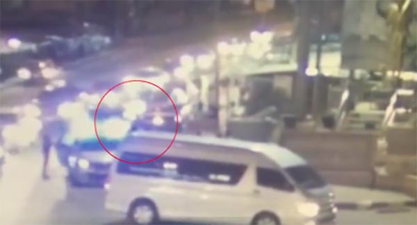 ป้องกันตัว หรือขาดสติ  ชอตต่อชอต...แกะคลิปเหตุการณ์วิศวกรยิงโจ๋ดับ 