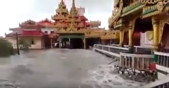 คลิปน้ำท่วมวัดที่พม่า