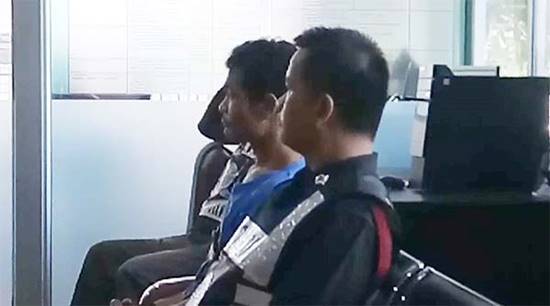 ผัวเก่าโหด บุกสาดน้ำมันเบนซินเมียเก่าในปั๊ม