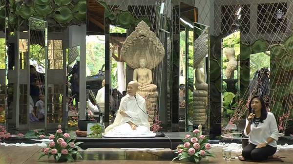 แม่ชีศันสนีย์