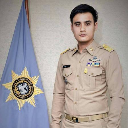 พบศพปลัดหนุ่ม อ.นาด้วง ถูกยิงขมับดับคารถ