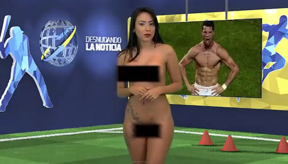  อู้ววววว นักข่าวสาวเวเนฯ แก้ผ้ากลางรายการสด ขณะพูดถึงโรนัลโด้