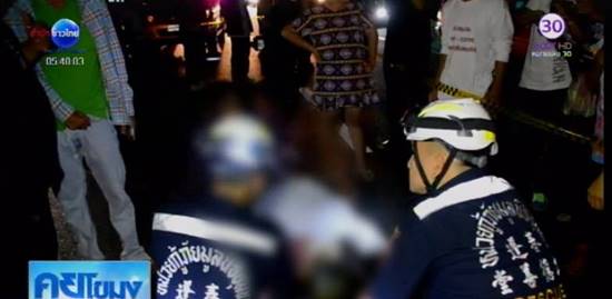 ลุงวัย 64 กลับจากช่วยงานบุญ แต่ถูกเก๋งเฉี่ยวล้ม ล้อเหยียบร่างซ้ำดับคาที่