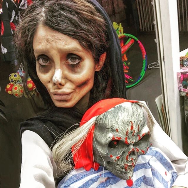 สาวอิหร่านทำหน้าเหมือนหน้าซอมบี้ 