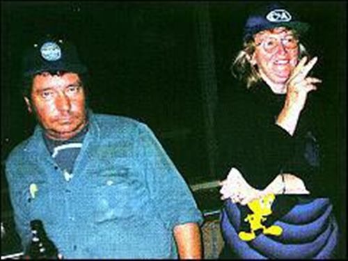 เปิดคดีสยอง ฆาตกรหญิงโหดฆ่าตัดคอ-ถลกหนังสามี ต้มทำอาหารให้ลูกกิน