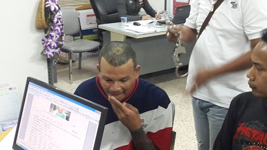 โจรลักจักรยานยนต์