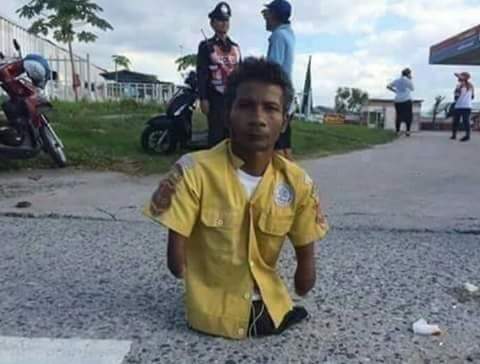 หนุ่มกู้ภัยพิการ