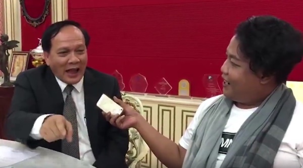 ป้าทุบรถ