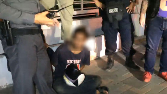 โจ๋พัทยา ถูกชาวบ้านรุมจับส่งตำรวจ หลังไล่ฟันนักท่องเที่ยว 