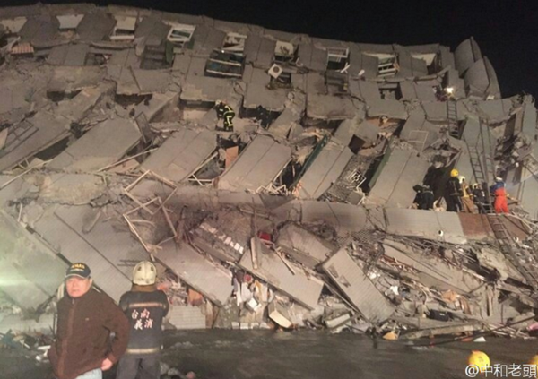 ประมวลภาพ-คลิปแผ่นดินไหว 6.4 เขย่าไต้หวัน โศกนาฏกรรมรับตรุษจีน