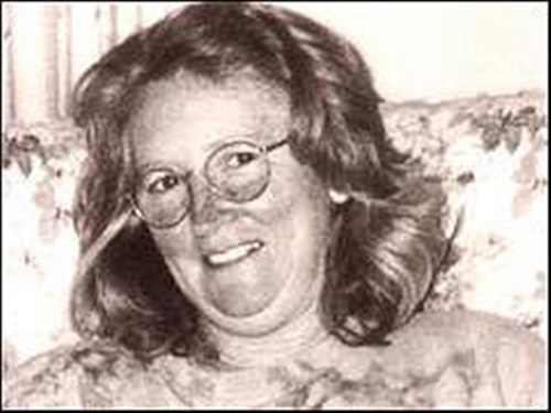 เปิดคดีสยอง ฆาตกรหญิงโหดฆ่าตัดคอ-ถลกหนังสามี ต้มทำอาหารให้ลูกกิน