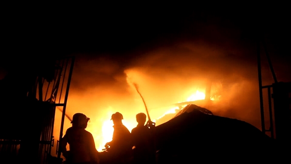 ไฟไหม้โรงงาน 