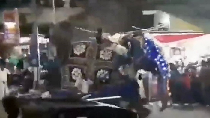 ช้างอาละวาด