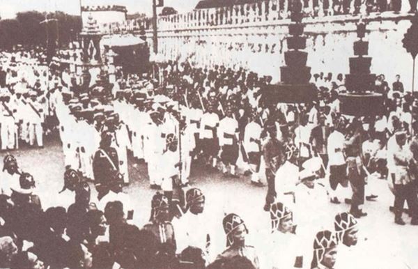 ลักพระศพ