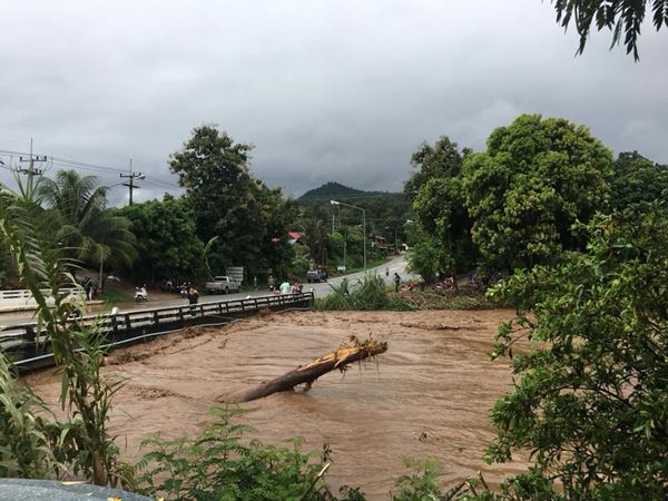  น้ำป่าทะลักท่วม อ.หางดง  