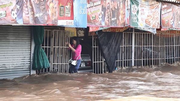  น้ำป่าทะลักท่วม อ.หางดง  