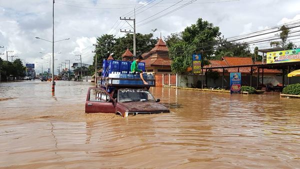  น้ำป่าทะลักท่วม อ.หางดง  