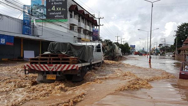  น้ำป่าทะลักท่วม อ.หางดง  