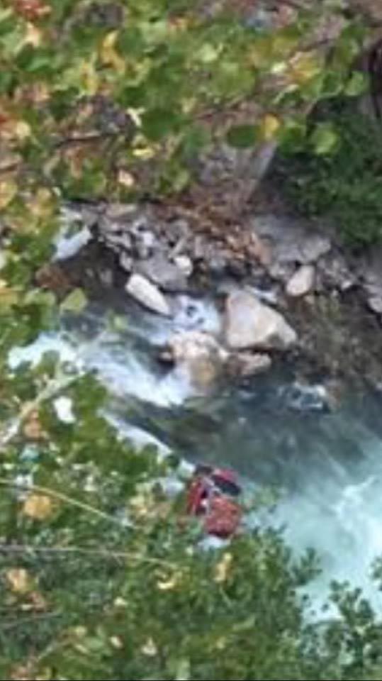 นักศึกษาขับรถตกเหว