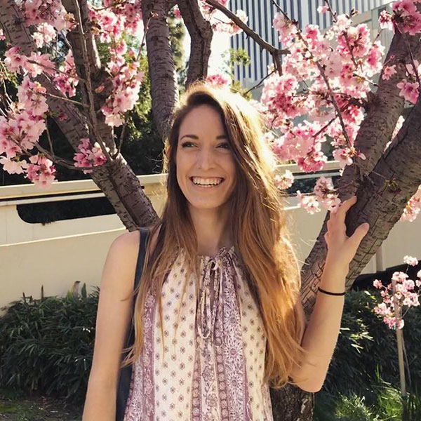 สาววัย 22 ปี ไม่เคยได้สัมผัสชีวิตหญิงแท้เลยสักครั้ง หลังเกิดมาไม่มีช่องคลอด