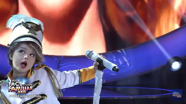 สาวน้อยโชว์เลียนแบบ เทย์เลอร์ สวิฟต์