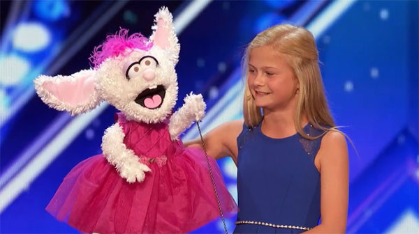 ด.ญ. วัย 12 กับโชว์การดัดเสียง