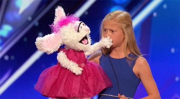 ด.ญ. วัย 12 กับโชว์การดัดเสียง