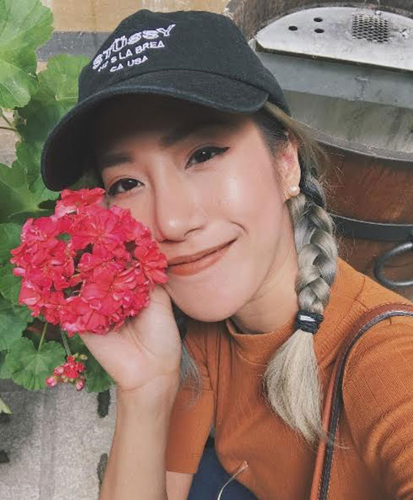 ดราม่าเนะ อโณทัย แปะสติ๊กเกอร์ทั่วเวียนนา