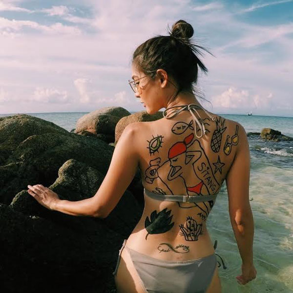 ดราม่าเนะ อโณทัย แปะสติ๊กเกอร์ทั่วเวียนนา