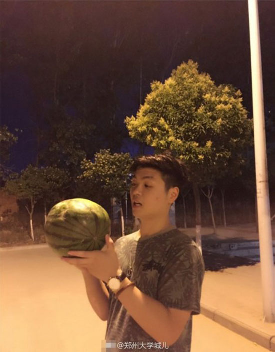 หอบแตงโมง้อแฟนเก่า