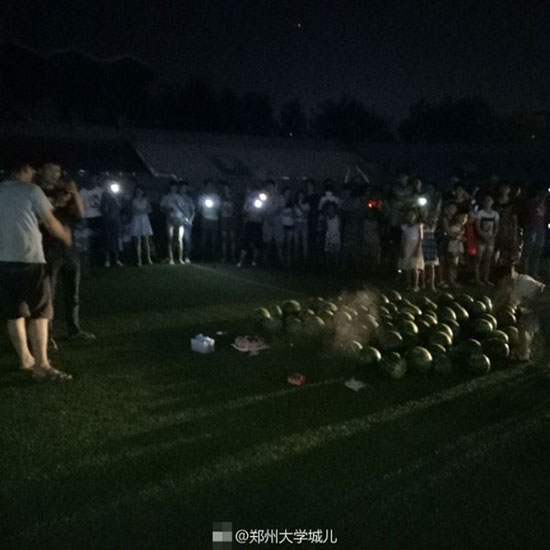 หอบแตงโมง้อแฟนเก่า