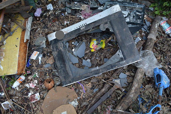 คุณตาถูกทีวีระเบิดใส่ขา