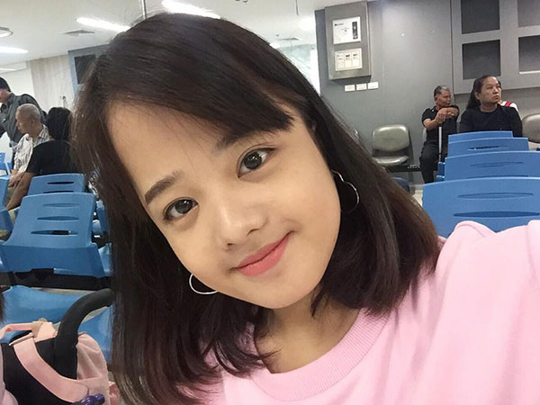 ส่งต่อกำลังใจ จากเด็กกำพร้า-ป่วยโรคร้าย กัดฟันสู้จนมีวันนี้..สวมครุยรับปริญญา 