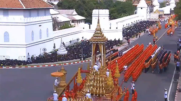เพลงสรรเสริญพระบารมี ที่เศร้าที่สุดในหัวใจ...ของคนไทยทั้งชาติ